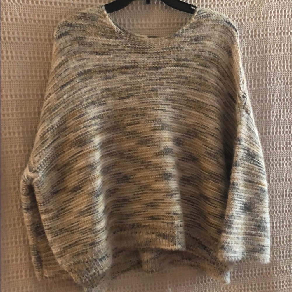 3/4 sleeve sweater